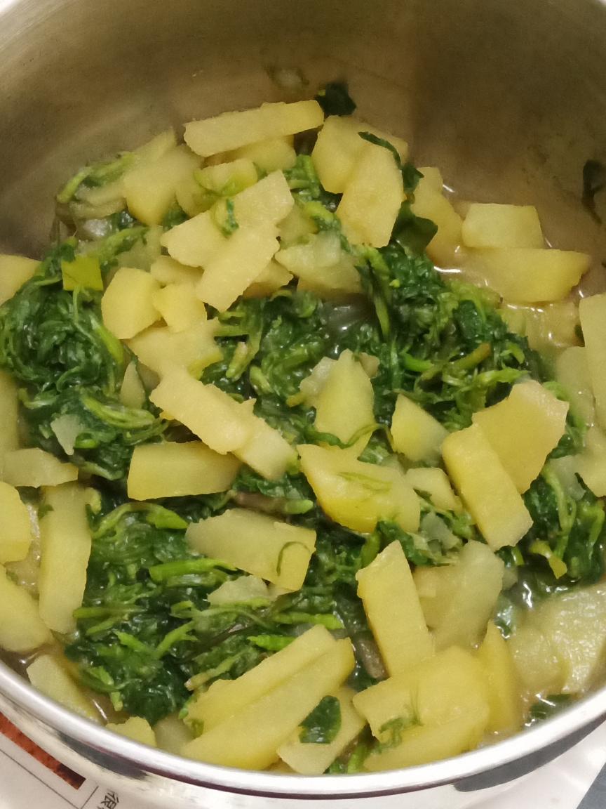 柳蒿芽土豆汤