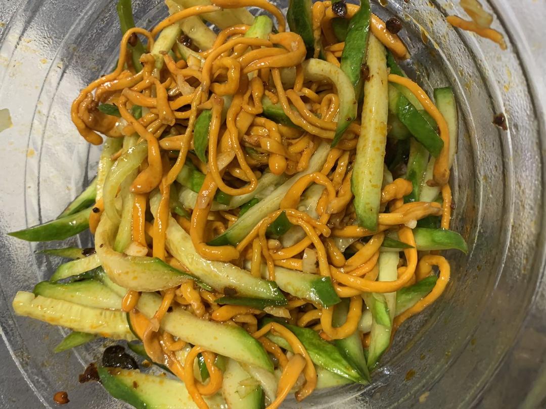 美味凉拌虫草花