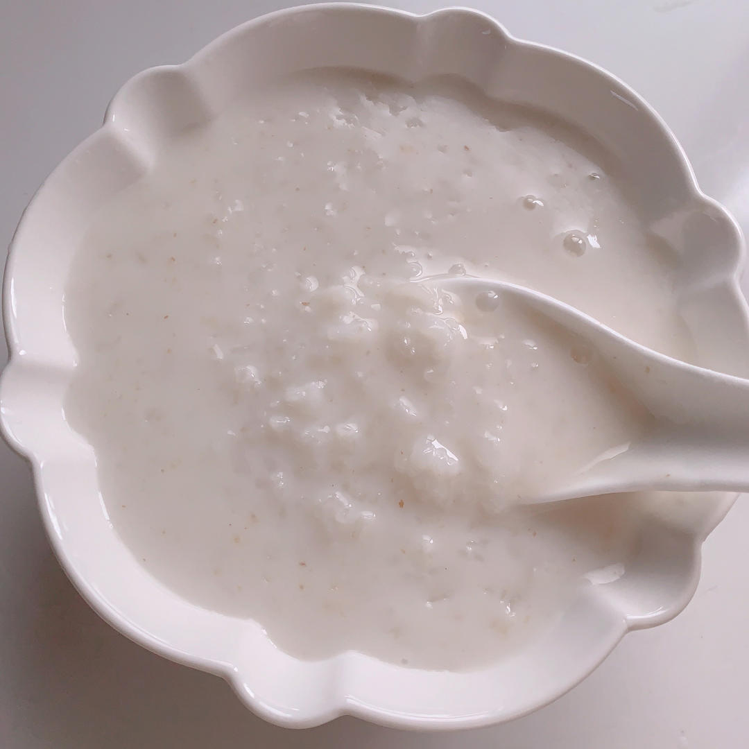 牛奶燕麦粥