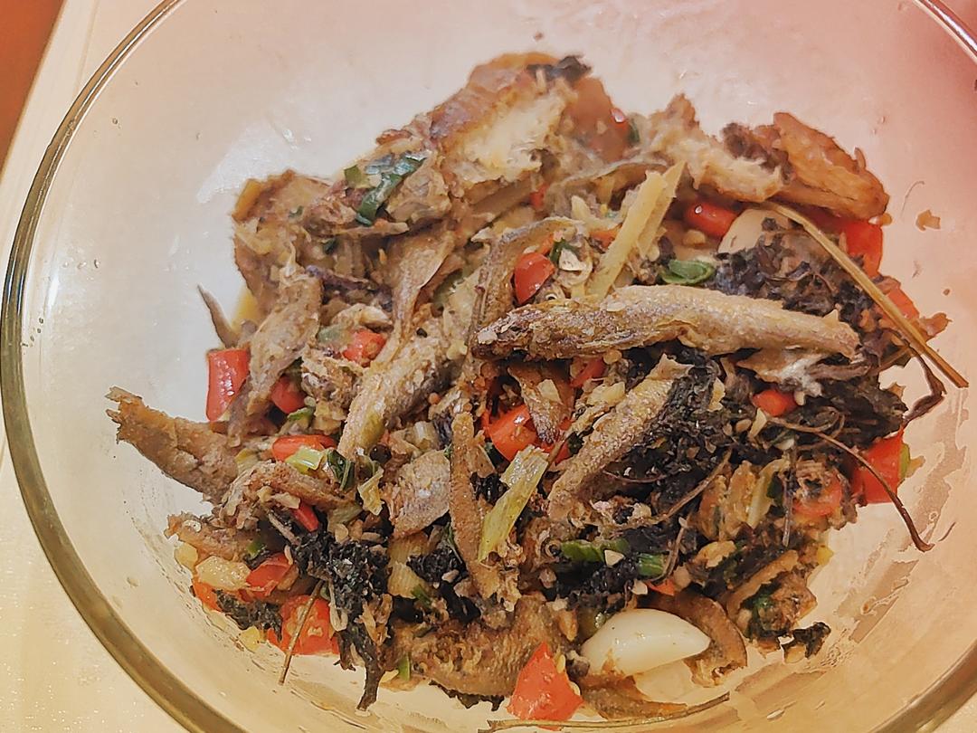爆炒小鱼干