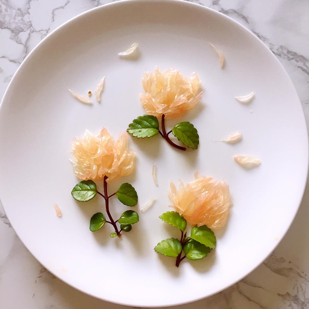 摇曳的风做的美丽的柚子花