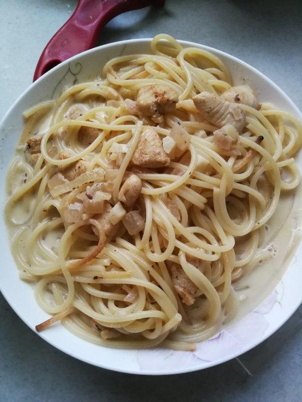 奶油鸡肉蘑菇意大利面 Cream of Mushroom Chicken Pasta