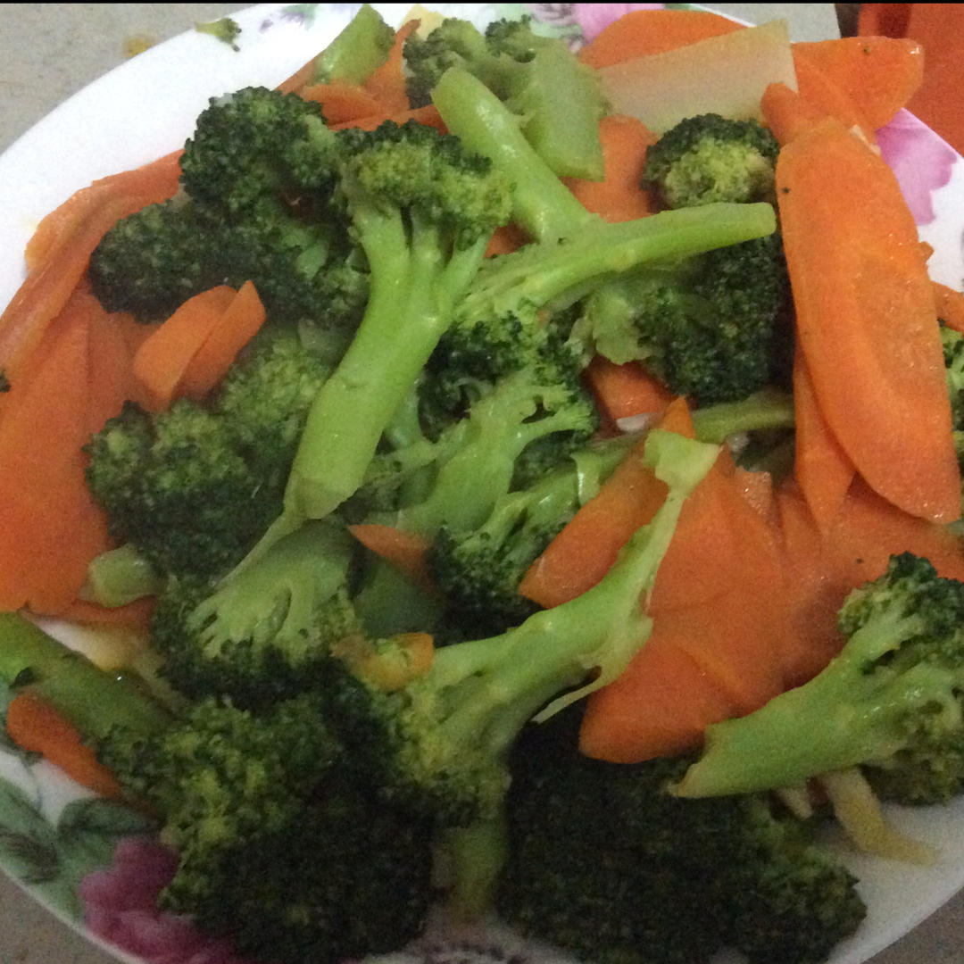 蚝油西兰花胡萝卜