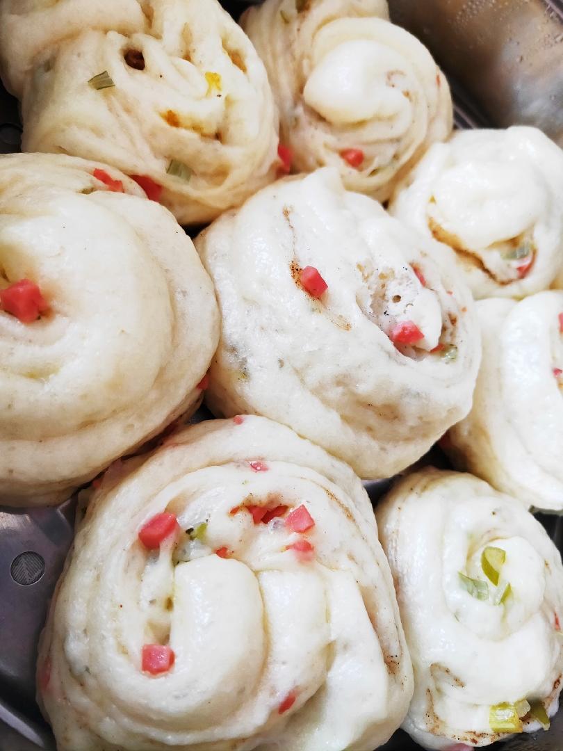 葱油火腿花卷的做法