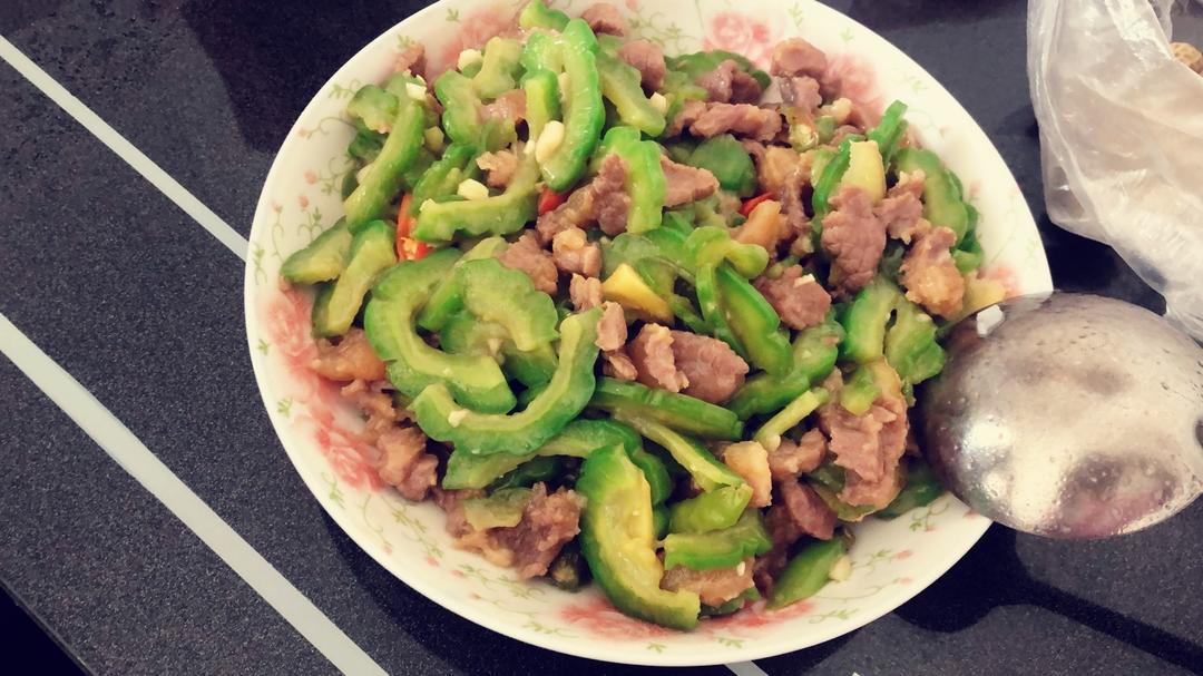 苦瓜炒牛肉