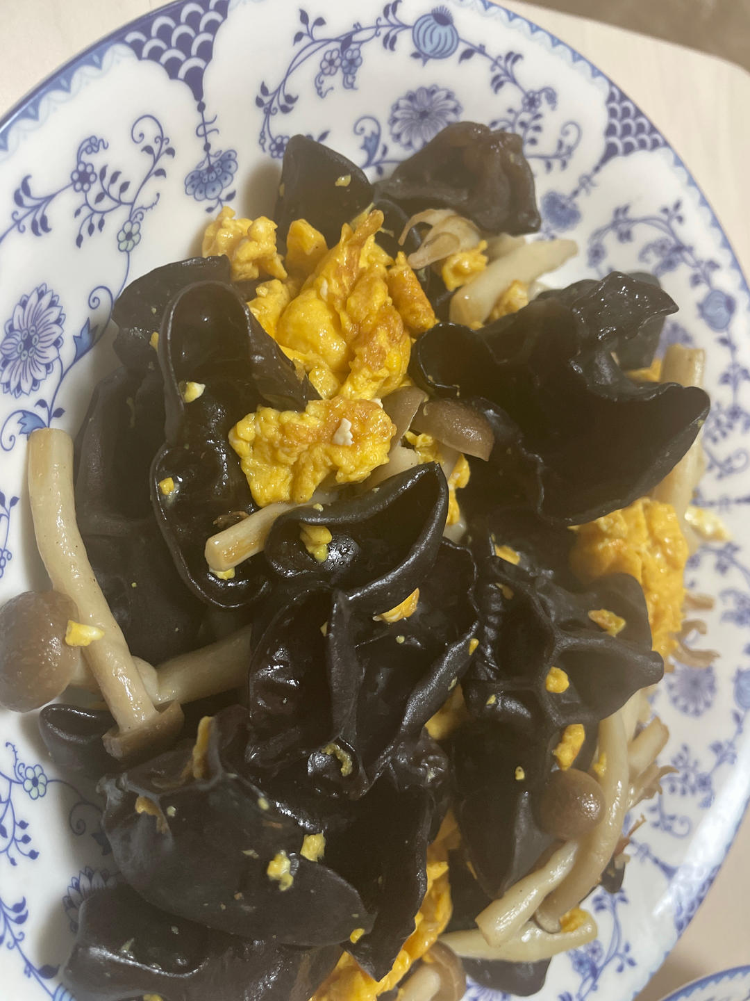 蟹味菇炒鸡蛋