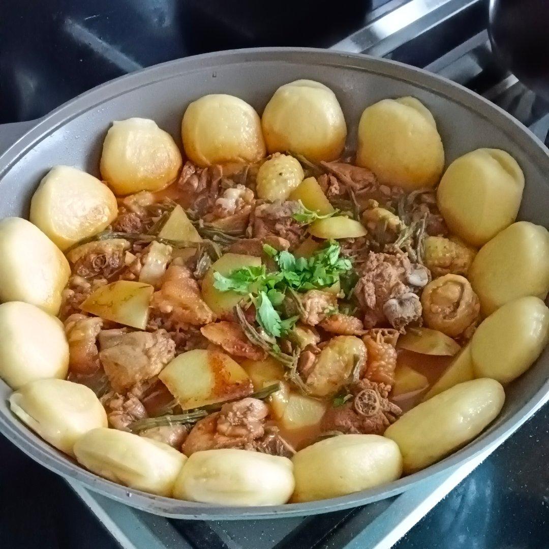 地锅鸡贴饼子