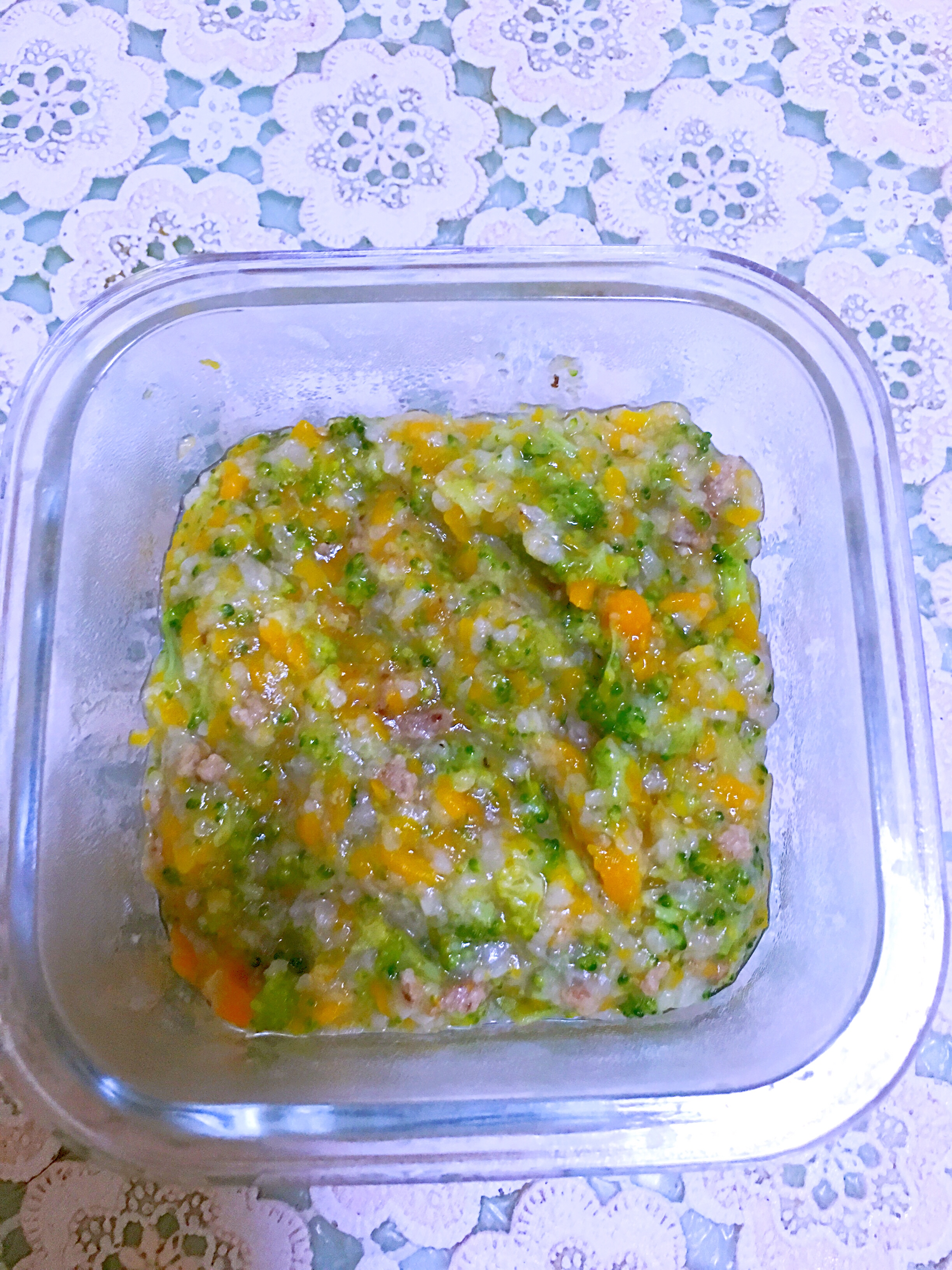 宝宝辅食：西兰花胡萝卜肉沫焖饭