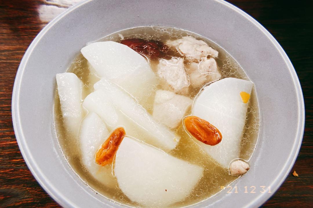 羊肉炖白萝卜