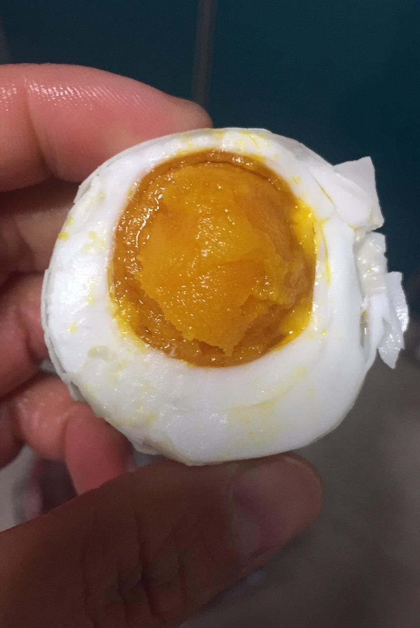 自制咸蛋： 100%出油起沙的咸蛋