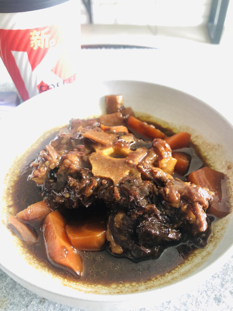 红烧牛尾（简单易上手好吃到炸！！）