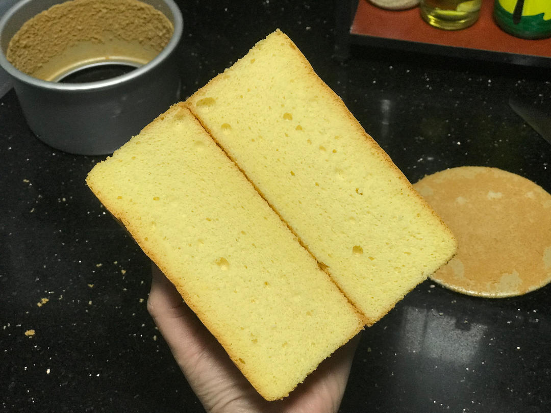 100%不会消泡的海绵蛋糕（分蛋法）