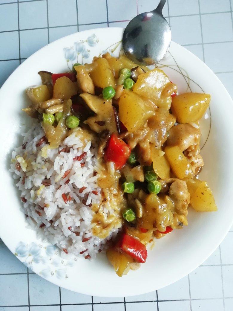 咖喱鸡肉饭