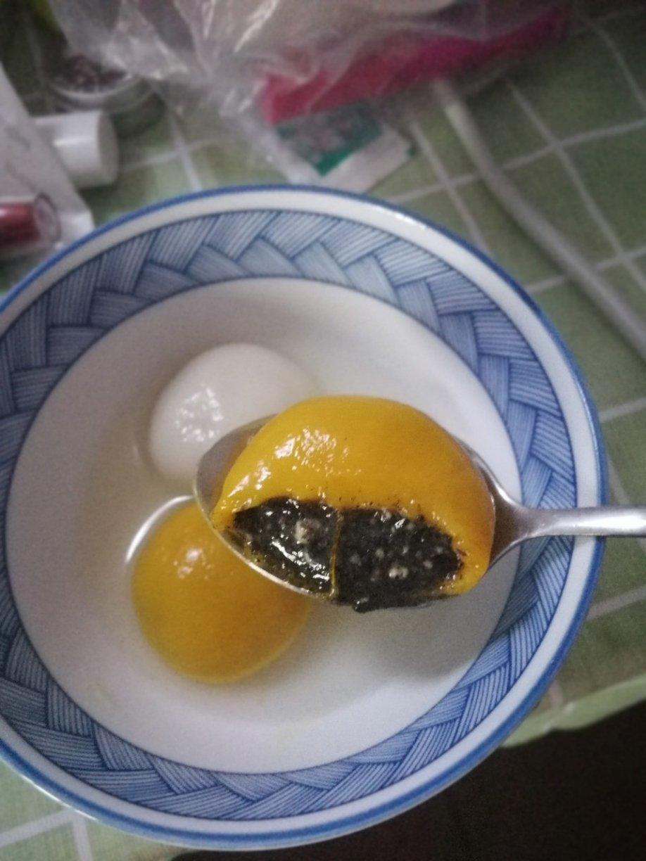南瓜汤圆（黑芝麻馅）