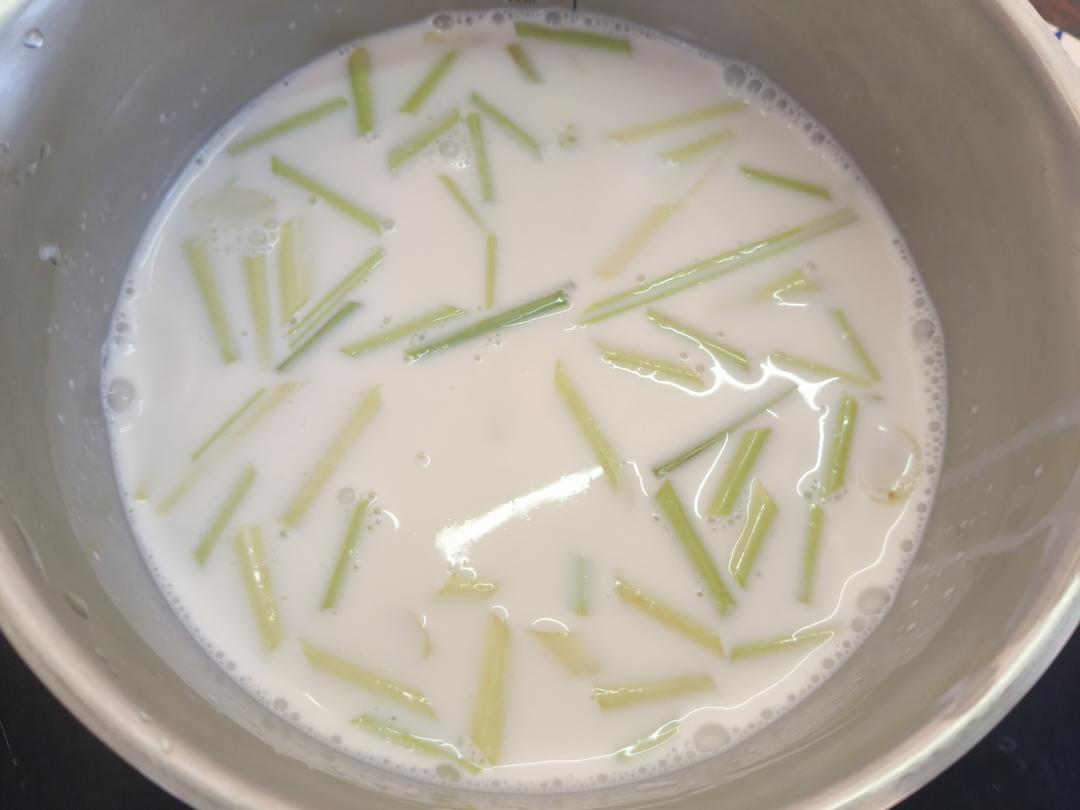 香茅吐司解锁🔒成功，出炉就被馋哭了🤣❗