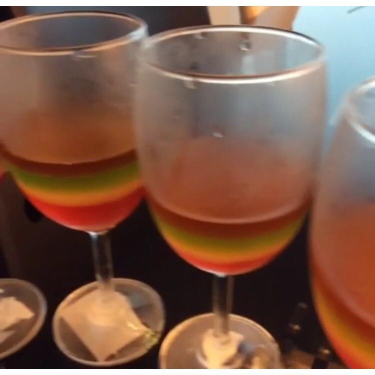 彩虹布丁的做法