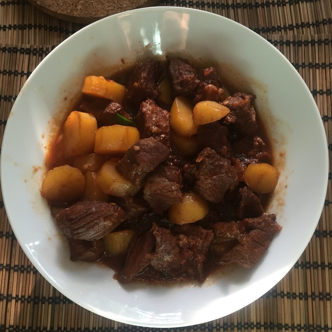 红烧牛肉土豆 （独家秘制）