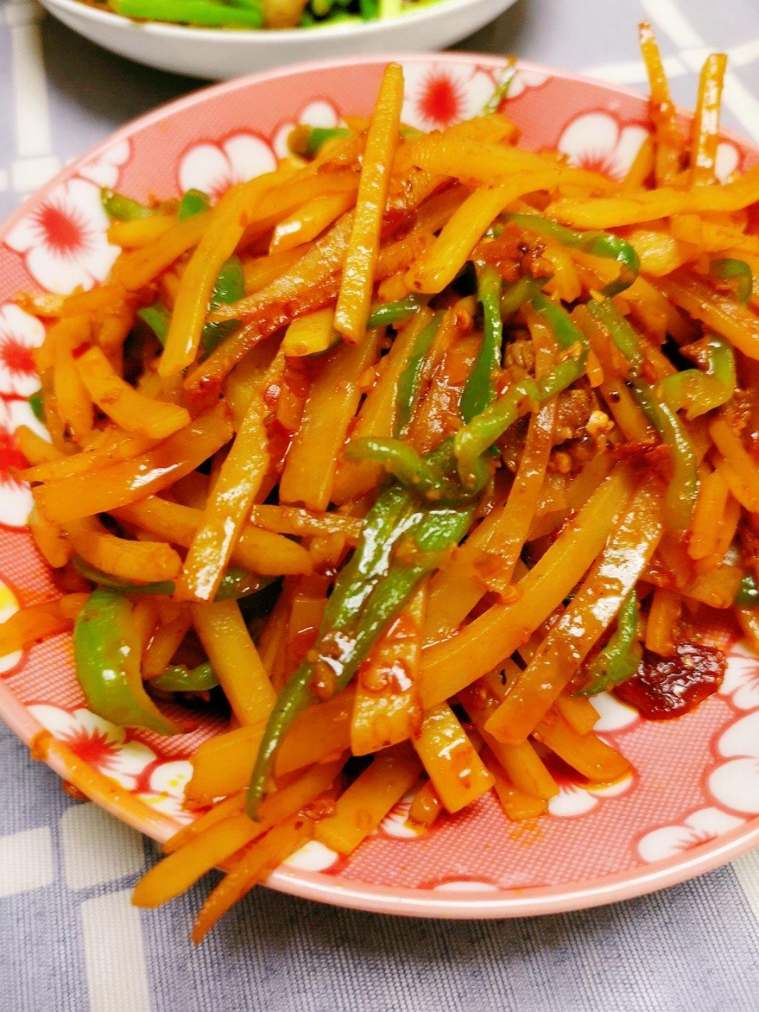 土豆丝炒肉肉