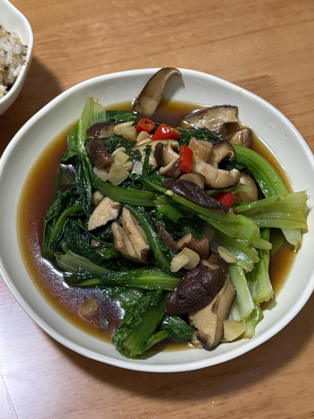 蘑菇炒油麦菜｜简单好吃又营养