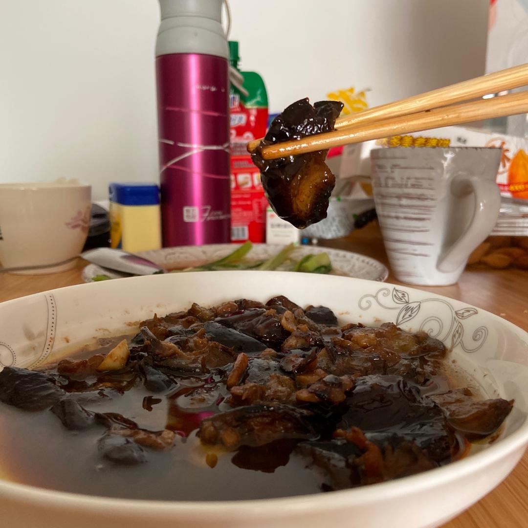红烧茄子，好吃到舔盘子