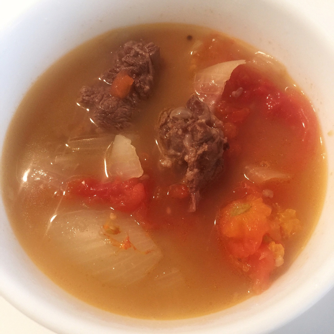 番茄牛肉杂蔬汤