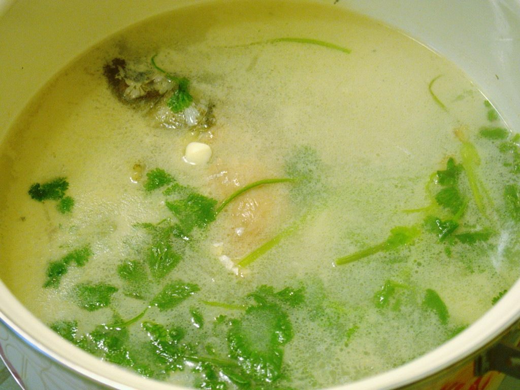 鲫鱼豆腐汤