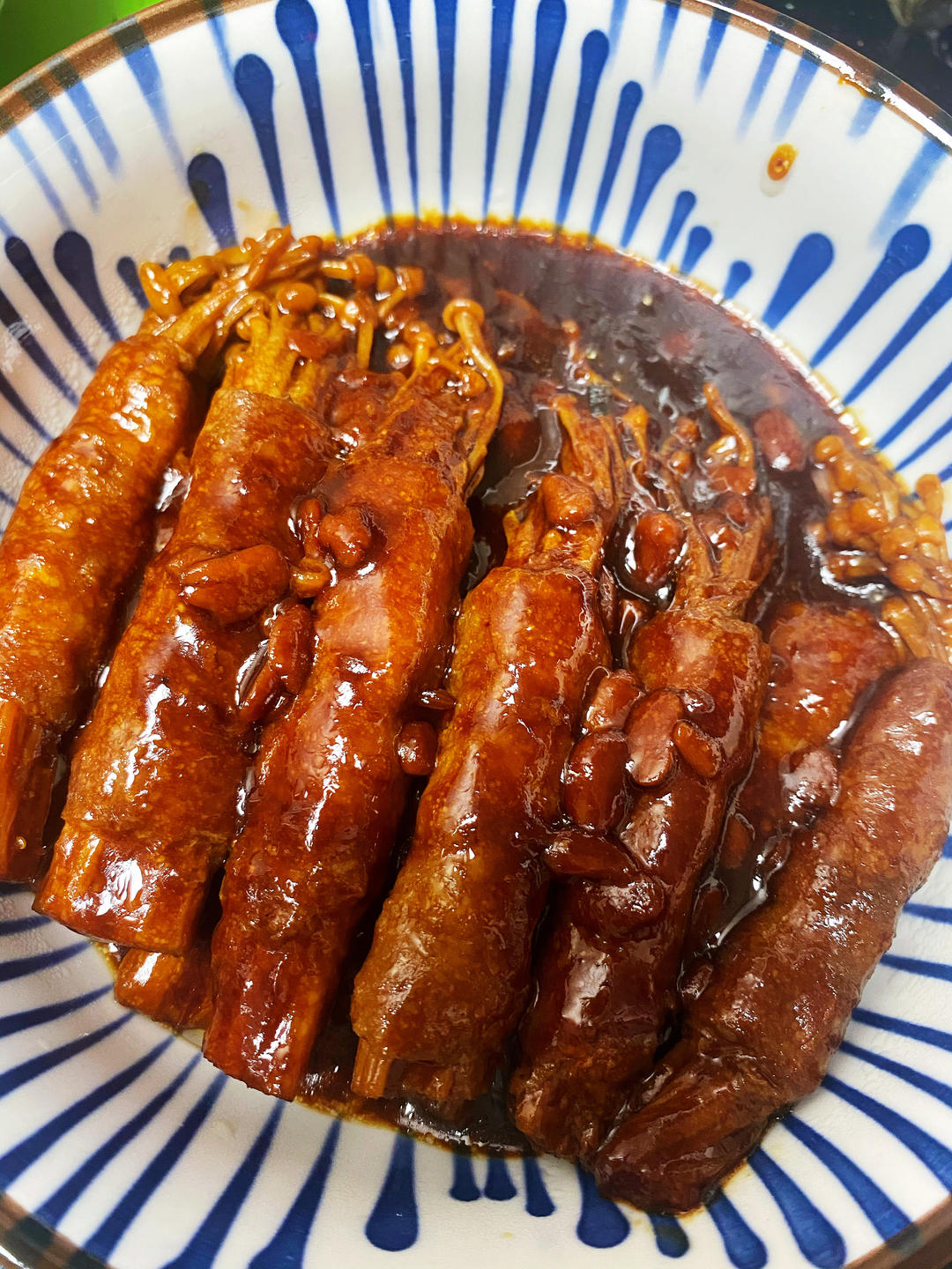 做法简单且巨下饭——金菇肥牛卷