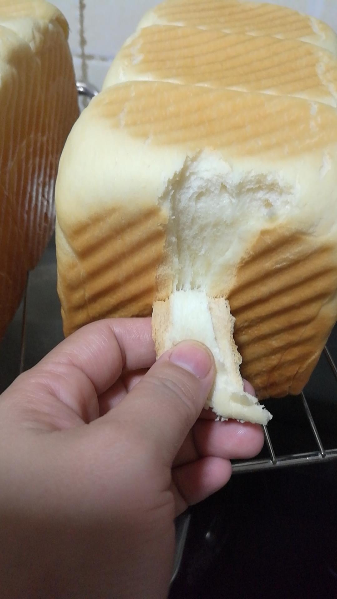 纯奶手撕吐司的做法 步骤1