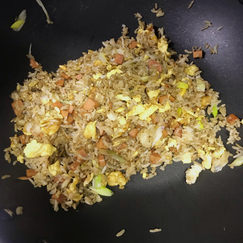 色香味俱全❗️❗️❗️好恰的火腿肠蛋炒饭