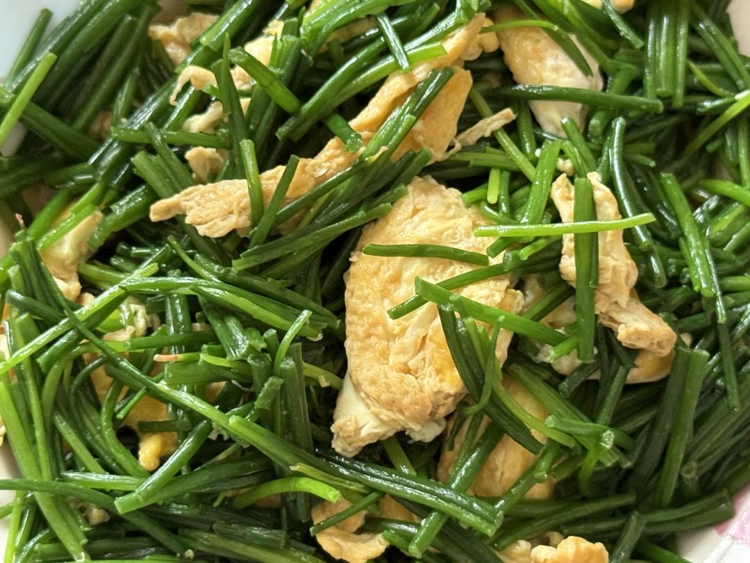 沙葱炒鸡蛋