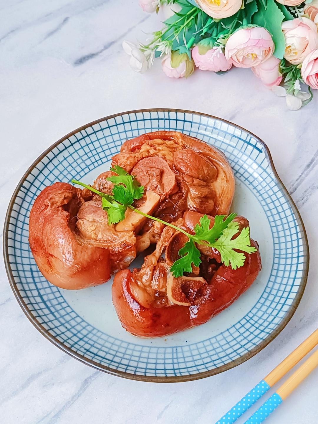大师菜谱｜酱烧猪蹄