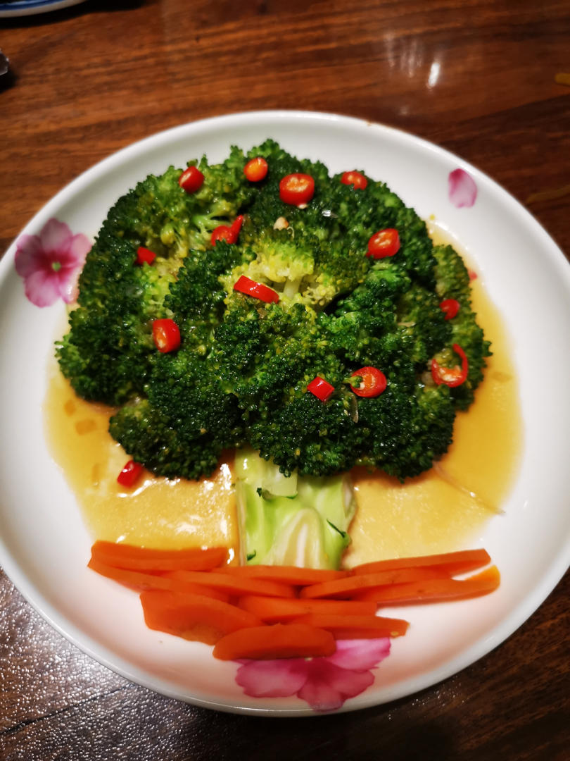 houtoujun做的开运年菜寓意吉祥西兰花发财树