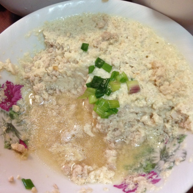 肉糜炖蛋（肉饼炖蛋）
