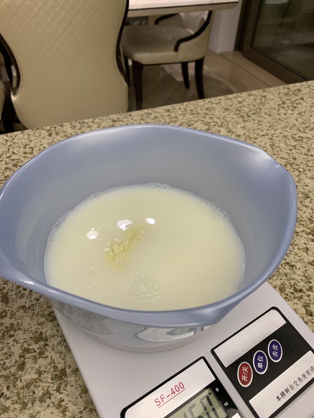 纯奶手撕吐司的做法 步骤1