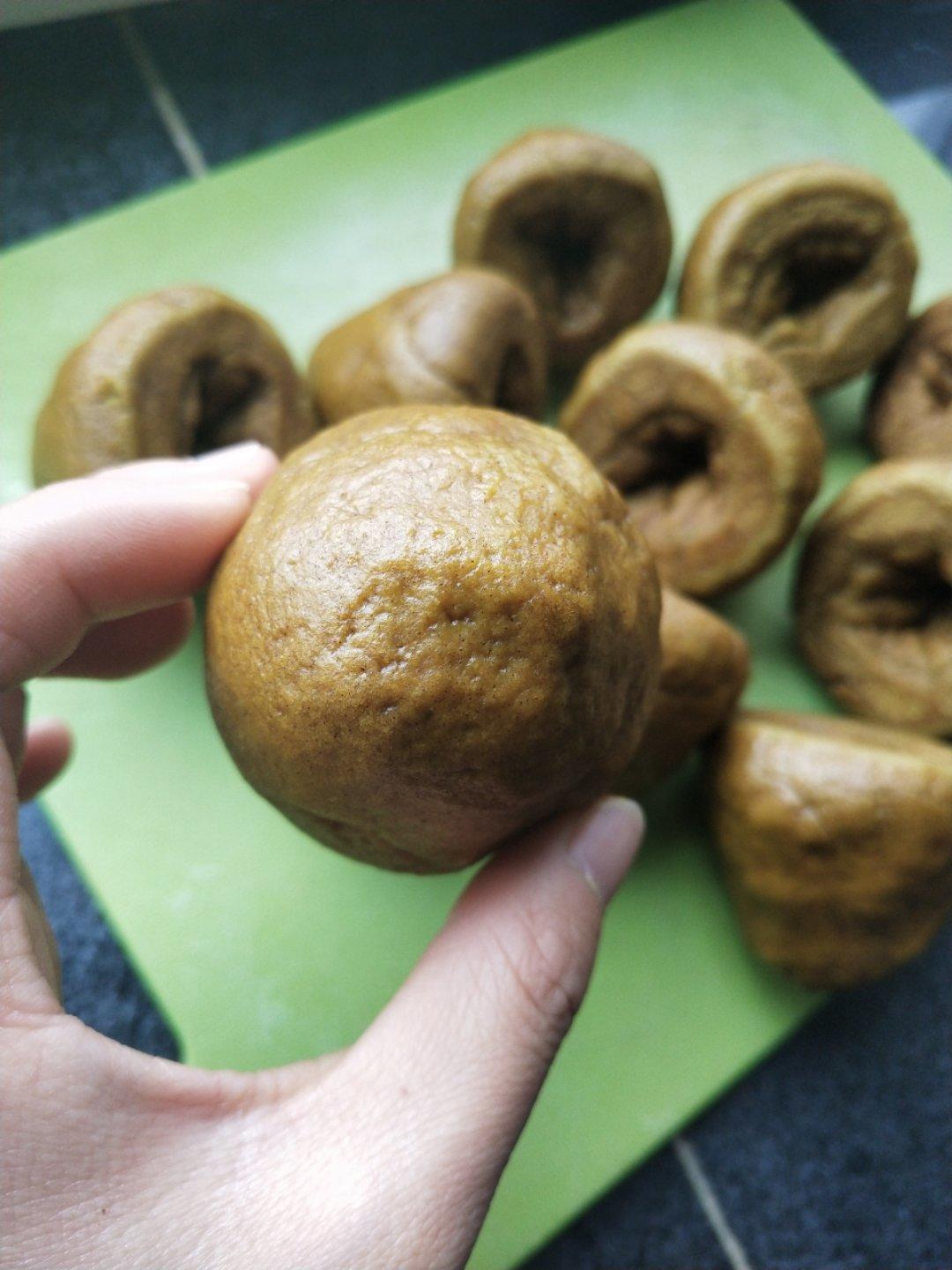 小希羊羊做的荞麦窝头