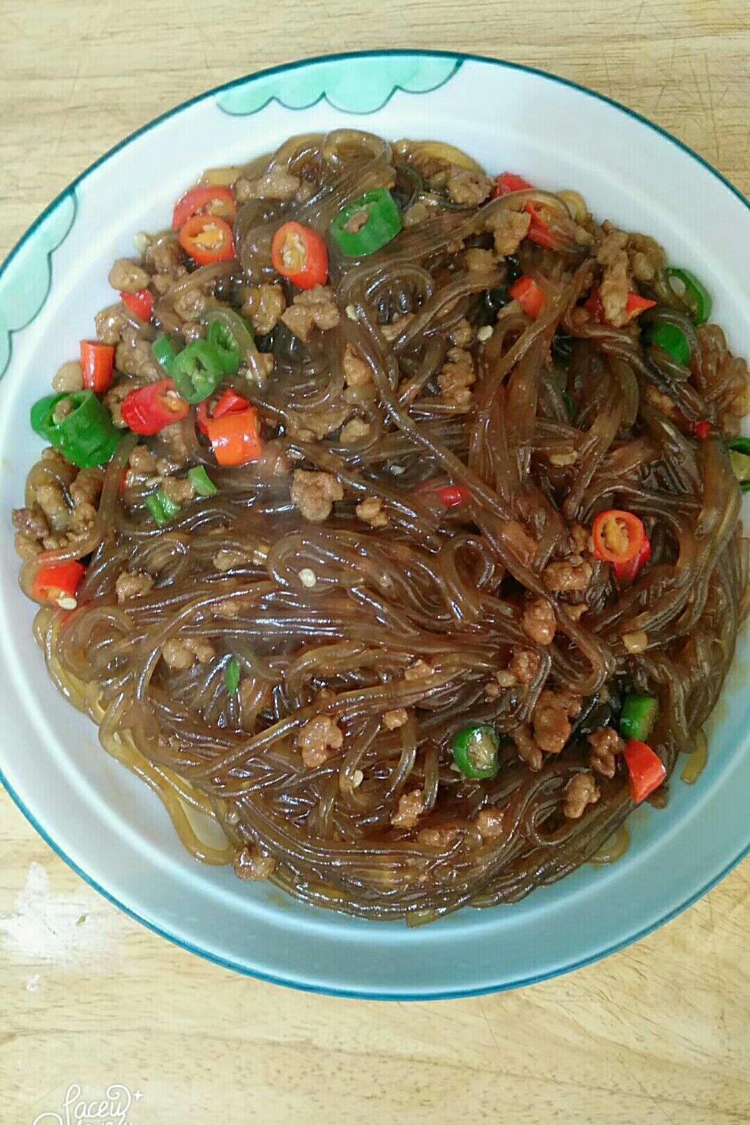 蚂蚁上树