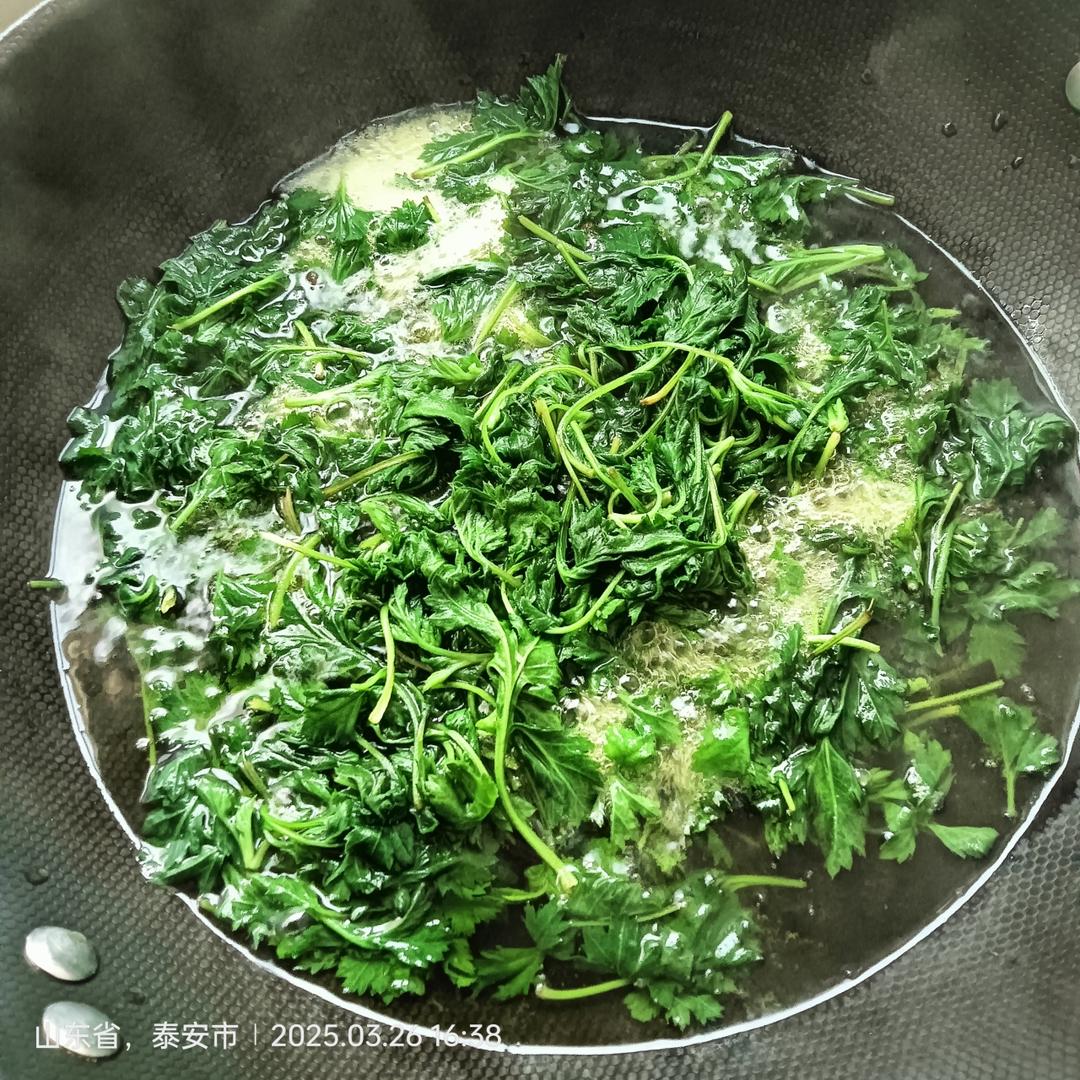 清明必吃的艾草青团