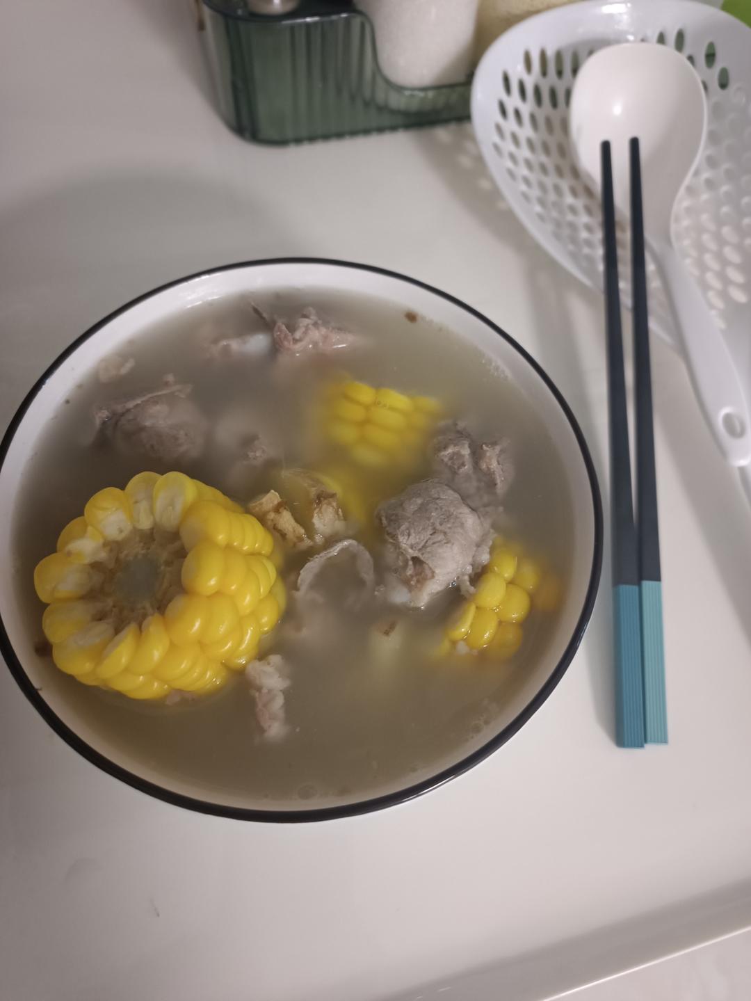 玉米排骨汤