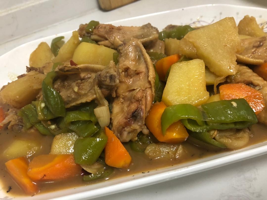 秘诀是可乐的红烧土豆鸡翅