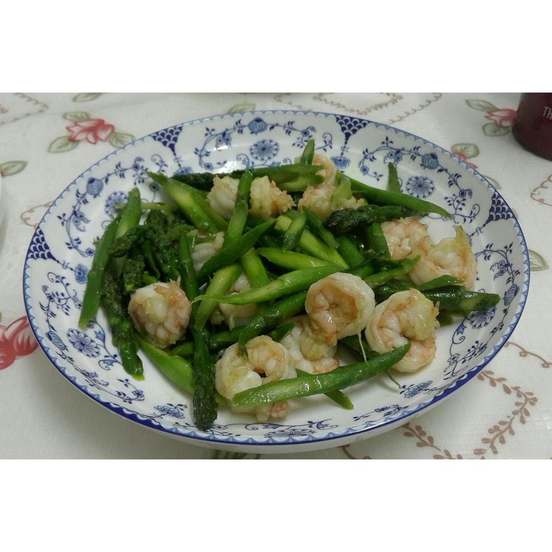 清炒芦笋虾仁