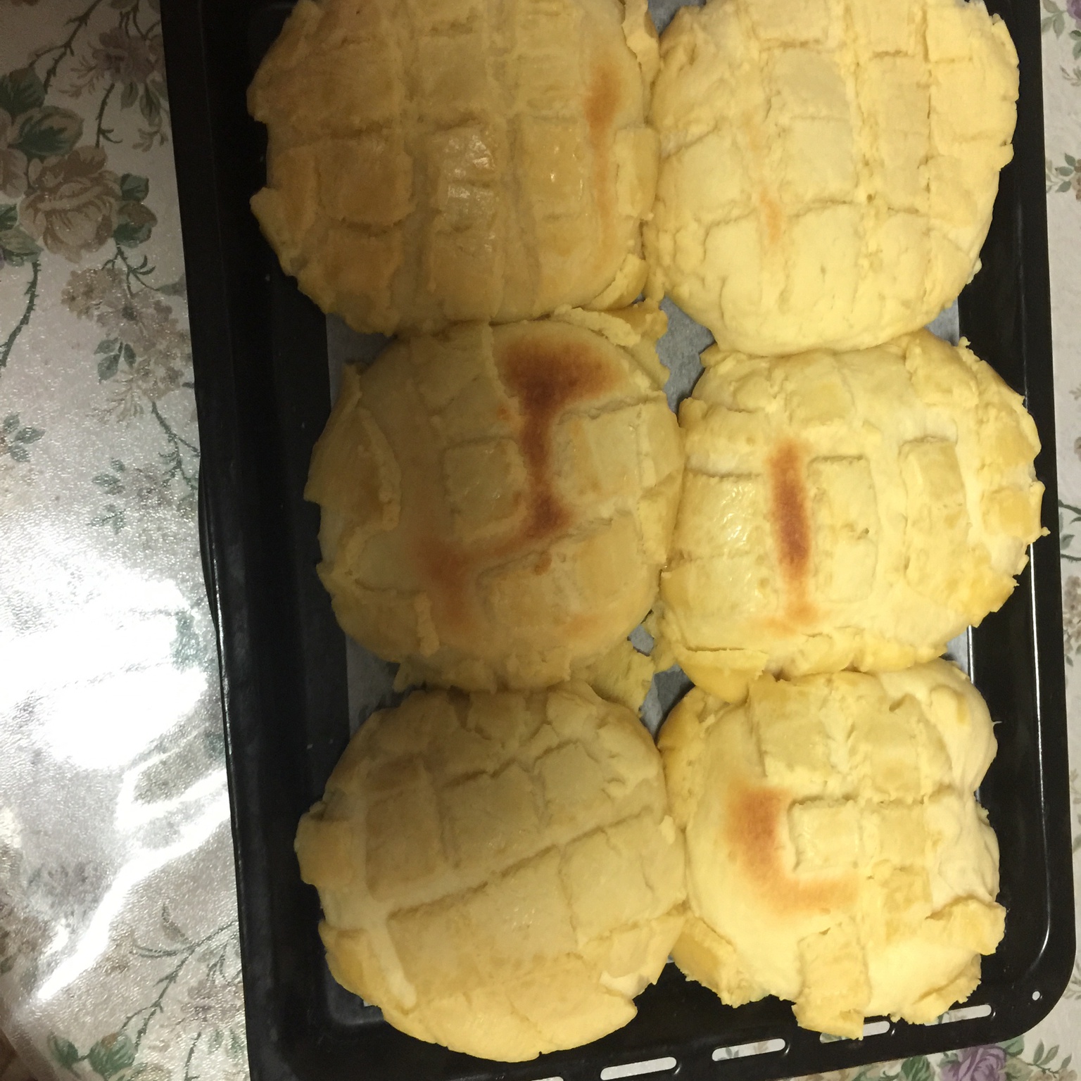 菠萝包