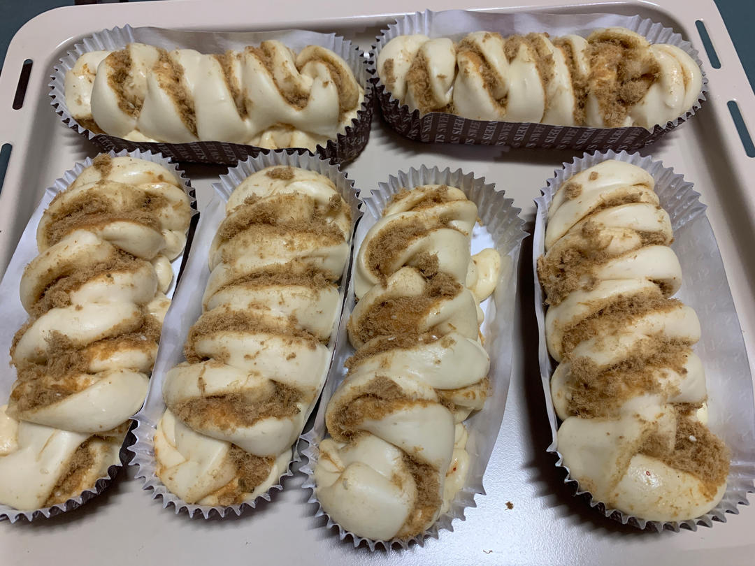 超好吃的一发肉松小卷面包