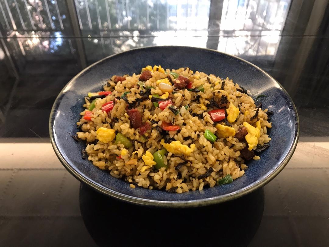 忘忧草3cb5做的梅干菜蛋炒饭