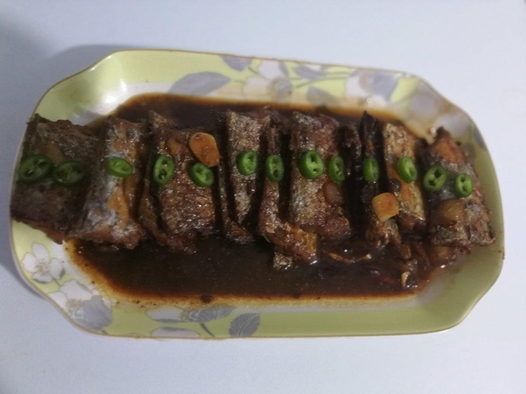 红烧带鱼最经典最家常的做法 可当热菜也可是冷盘 味道都一样好