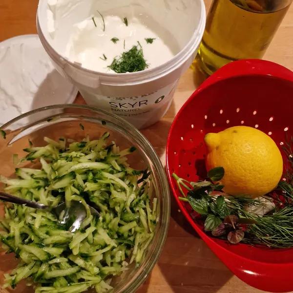 【希腊】Tzatziki酸奶酱