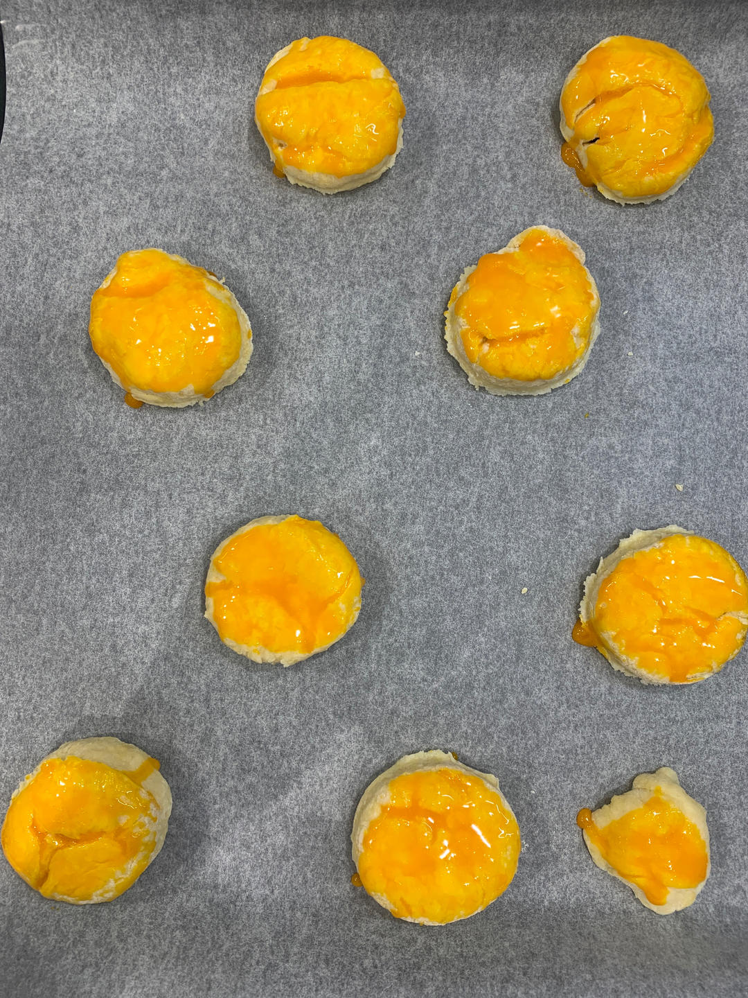 复刻英国女王私人御厨的经典司康：加映Cream Tea 经典吃法 & 如何做出松软內里、酥脆边缘的司康&司康佐醬製作