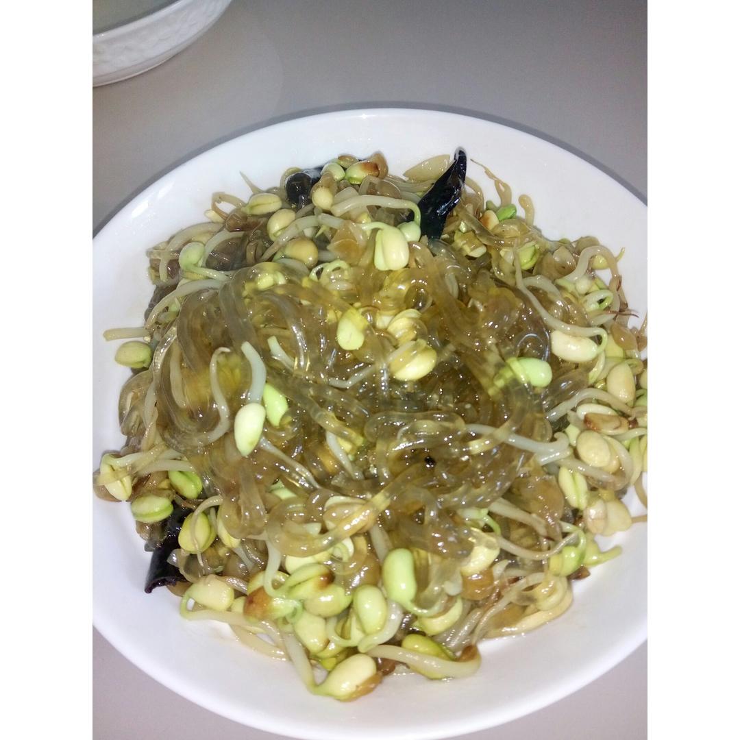 黄豆芽炒粉条