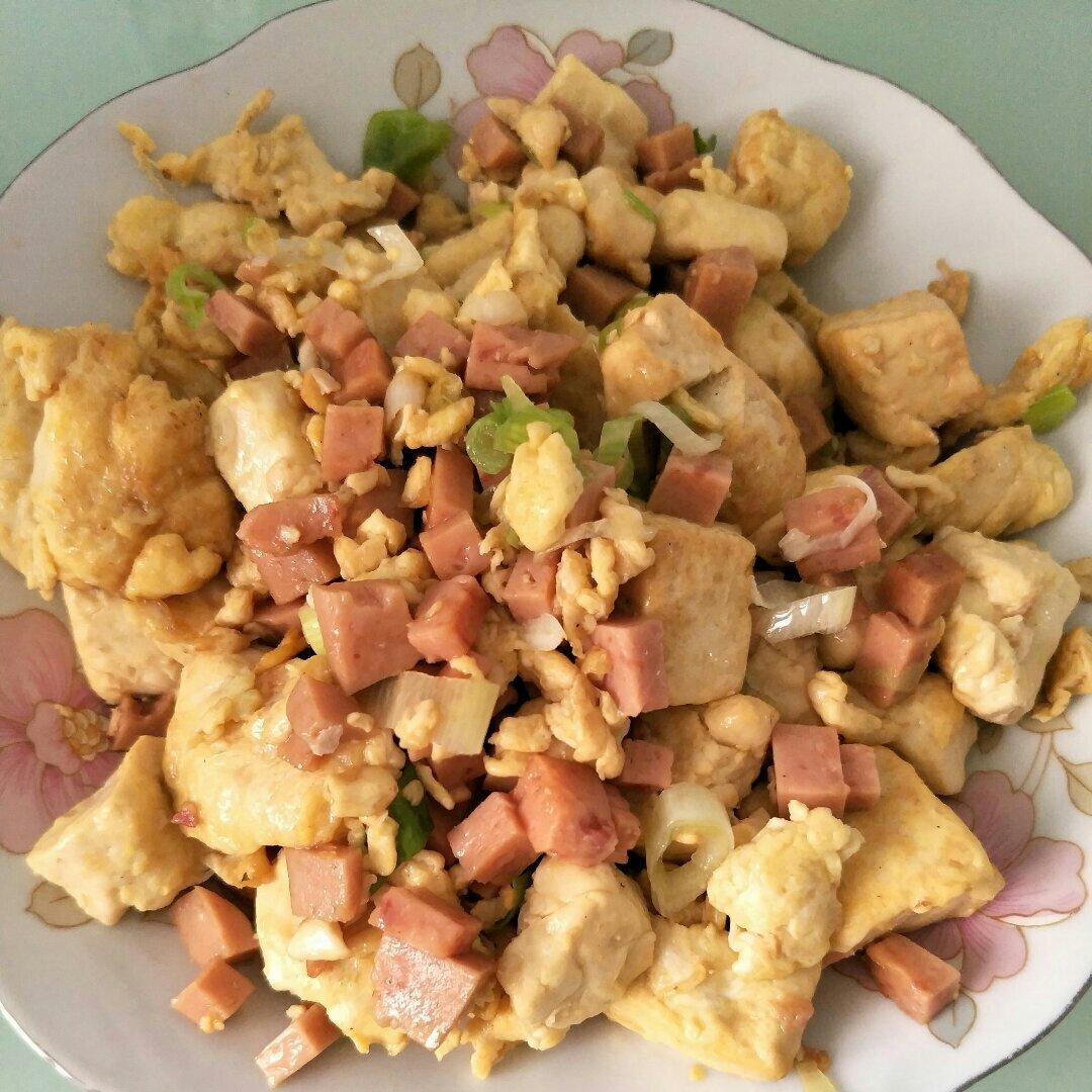 蛋包豆腐丁