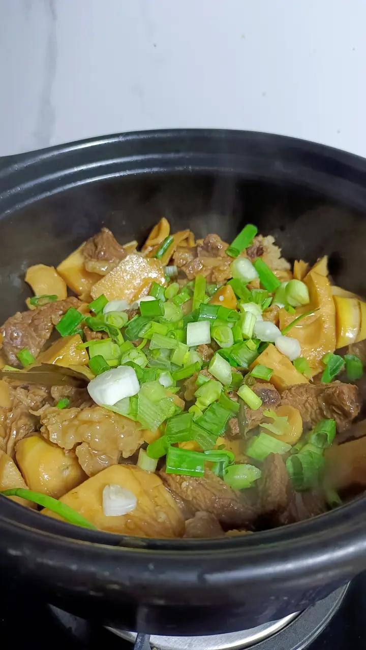 竹笋烧牛腩