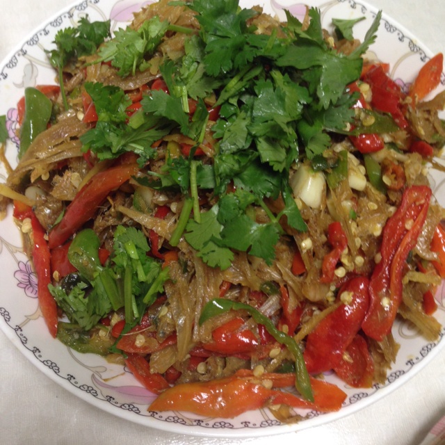 蒜苗炒小鱼干